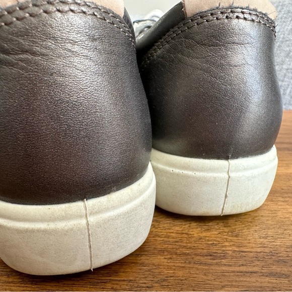 Ecco sneakers size 7 - Picture 2 of 7